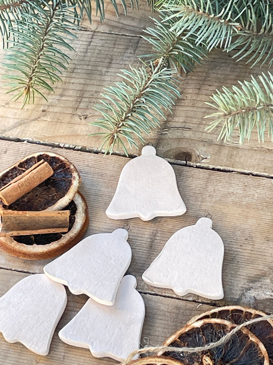 Mázatlan kerámia karácsonyfadísz Fejes Fannitól